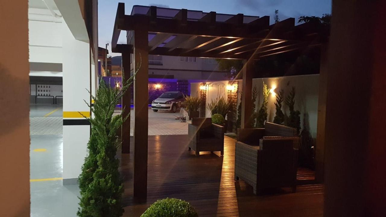 Var-101A Dpto Amplio En Condominio Cerrado Con Piscina Бомбиньяс Экстерьер фото